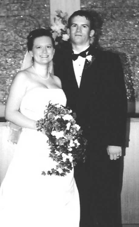 Wedding: Hobeck-Yamnitz (9/11/05)  Southeast Missourian newspaper