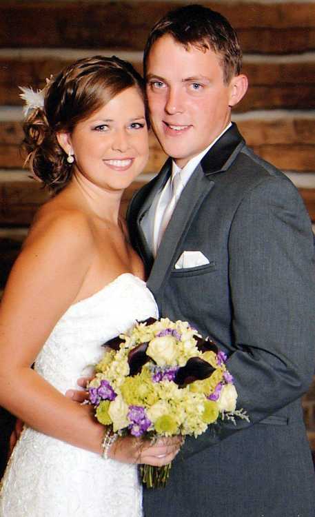 Wedding: Hecht - Siemers (2/20/11)  Southeast Missourian newspaper, Cape  Girardeau, MO