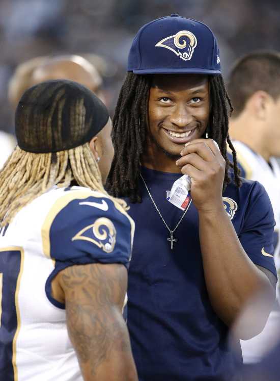 Todd Gurley participates in first full practice with St. Louis