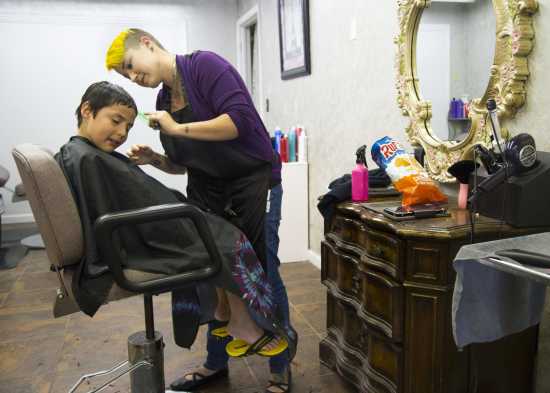 Local News Custom Cuts Local Hairstylist Provides Free