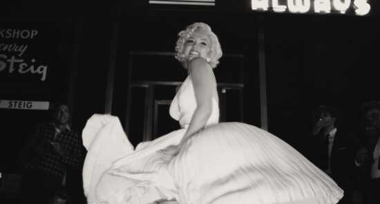 Recreation of Marilyn Monroe's Dress In Niagara Film - New